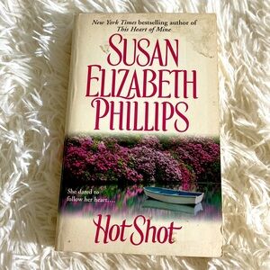 HOT SHOT by SUSAN ELIZABETH PHILLIPS Vintage Paperback EUC